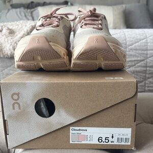 On Cloud Cloudnova 6 1/2w